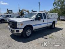 (Plymouth Meeting, PA) 2014 Ford F350 4x4 Extended-Cab Pickup Truck Runs & Moves, Body & Rust Damage