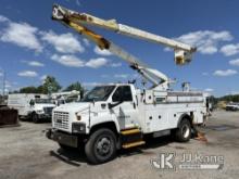 (Plymouth Meeting, PA) Terex/Telelect Hi-Ranger XT52, Over-Center Bucket Truck center mounted on 200