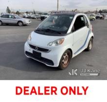 (Jurupa Valley, CA) 2015 SMART Fortwo ELECTRIC VEHICLE Does Not Charge, Missing Charger, Missing Lef