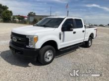 (Villa Rica, GA) 2017 Ford F250 4x4 Crew-Cab Pickup Truck Runs & Moves) ( Service Light On, Traction