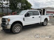 2022 Ford F250 4x4 Crew-Cab Pickup Truck Wrecked) (Runs) (Does Not Move, Body Damage) (Buyer Must Lo