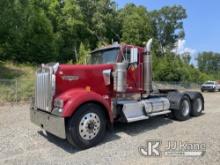 2007 Kenworth W900 T/A Truck Tractor Runs & Moves
