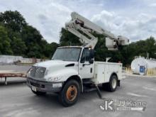 Altec TA41M, Articulating & Telescopic Material Handling Bucket Truck mounted behind cab on 2005 Int