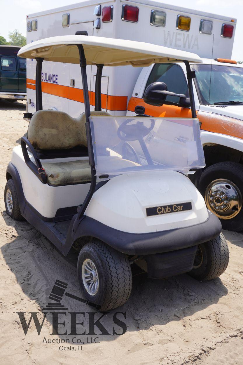 CLUB CAR GOLF CART