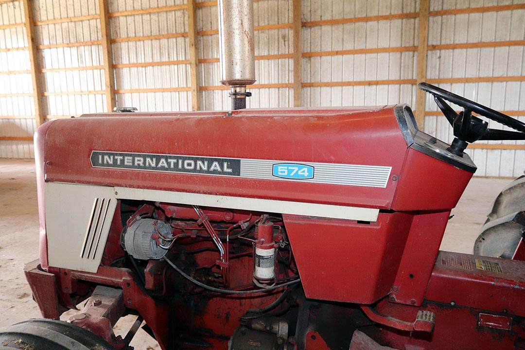 International 574 diesel tractor, pto, 3 pt. w/ good rubber & power steering, 16.9-28 rear tires, 5,