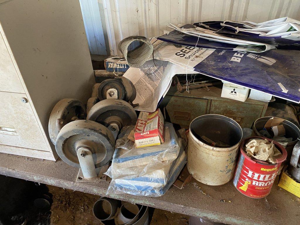 CONTENTS OF CORNER, 3 STEEL BENCHES, CASTERS, OIL CAN, ASSORTED HARDWARE