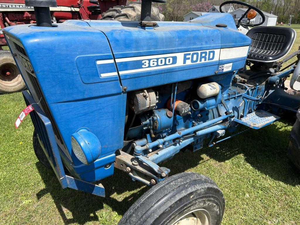 FORD 3600 TRACTOR, 3PT, PTO, 1-REMOTE, 13.6-28 REAR TIRES, DIESEL, 3721 HOURS SHOWING