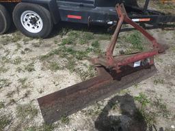 5-01140 (Equip.-Implement misc.)  Seller:Private/Dealer 3PT HITCH 72 INCH ANGLE