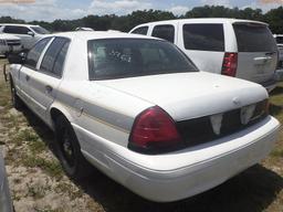 5-06225 (Cars-Sedan 4D)  Seller: Gov-City Of Clearwater 2011 FORD CROWNVIC