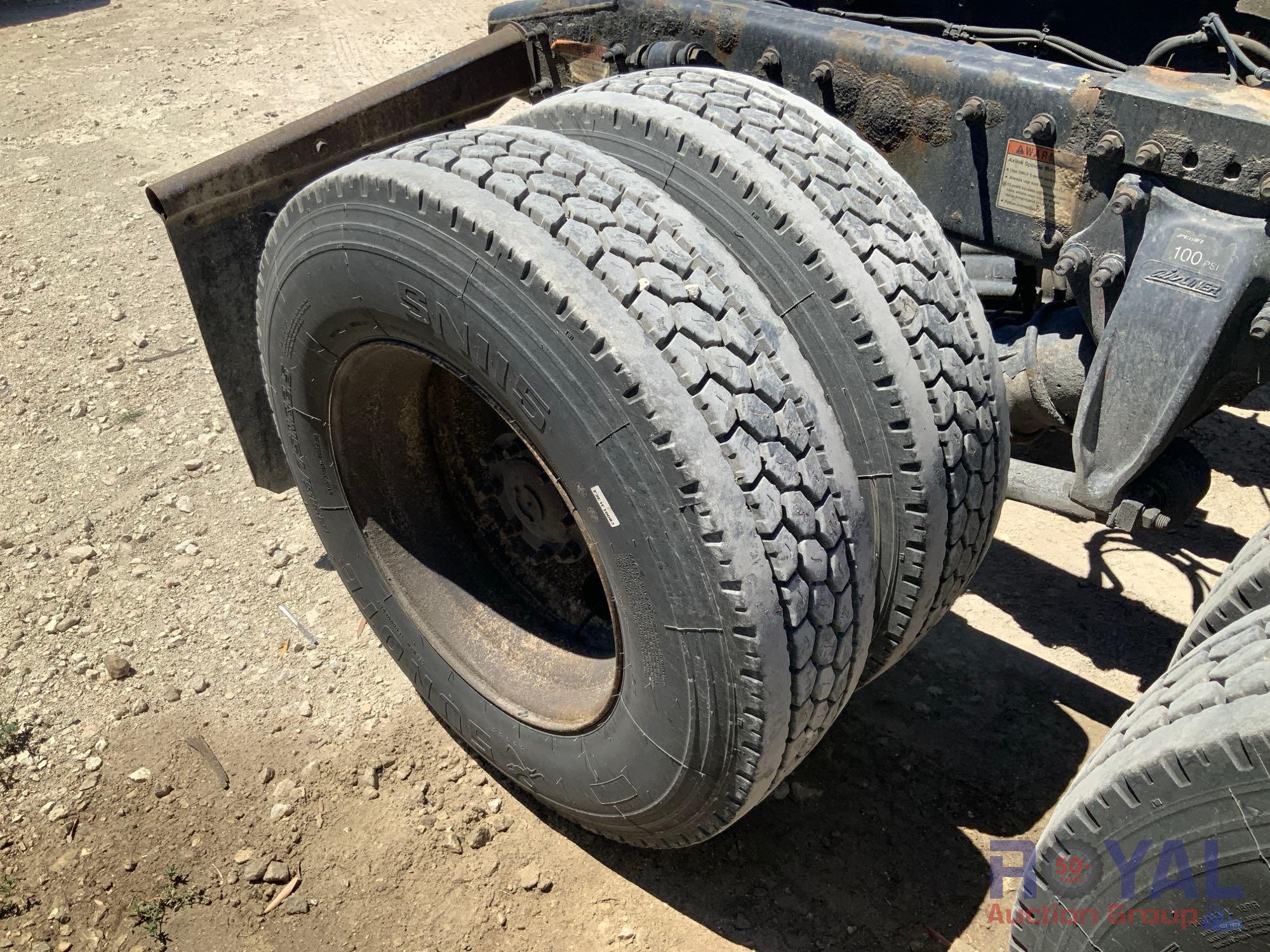 2011 Freightliner Cascadia 125 T/A Sleeper Truck Tractor