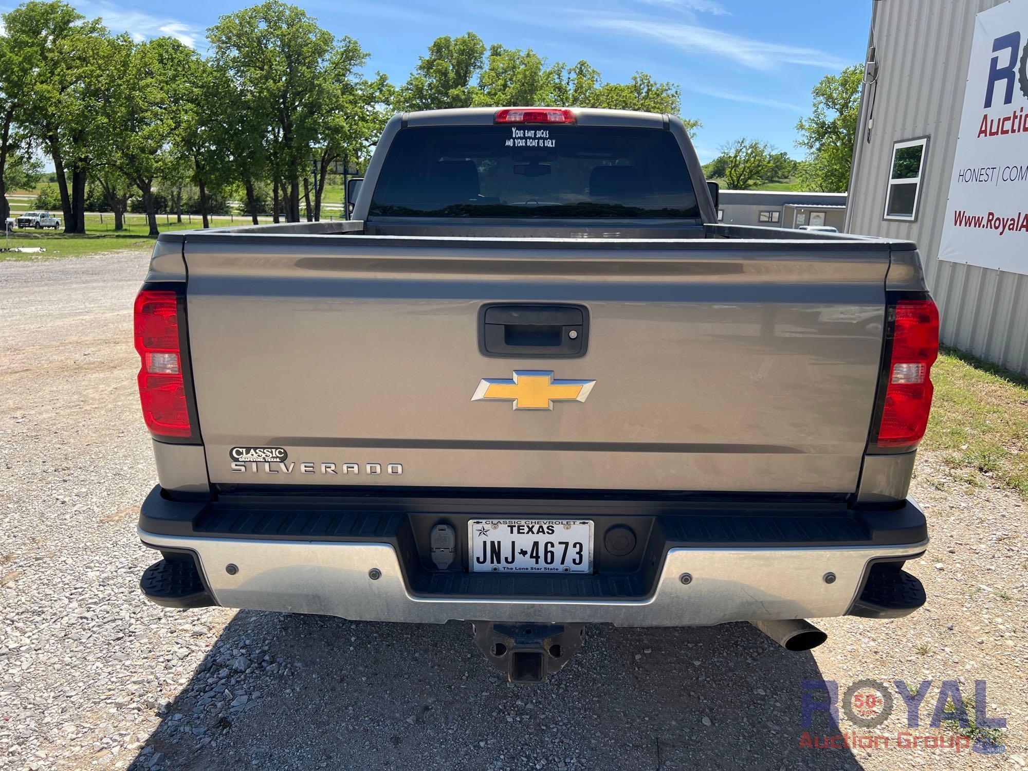 2017 Chevrolet Silverado 2500HD 4x4 Double Cab Pickup Truck