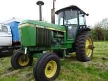 1981 JD 4240 2WD TRACTOR