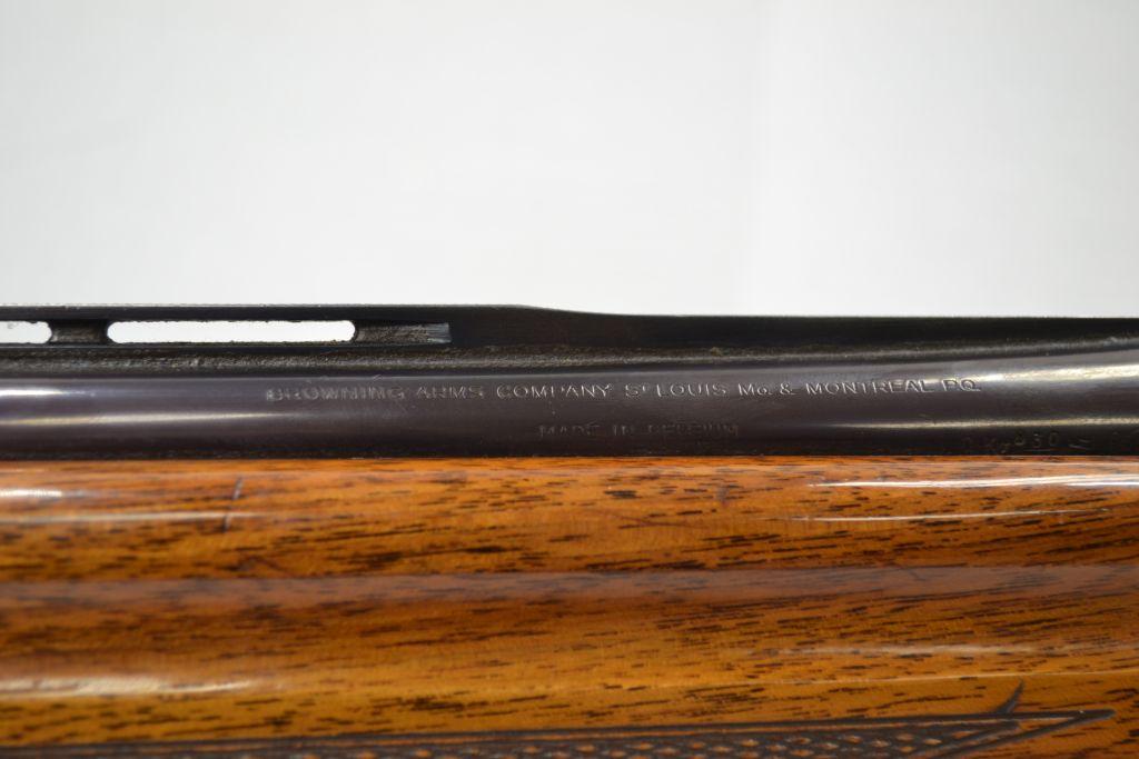 Browning Auto 5 20 Semi Auto Shotgun, 20 GA 2 3/4" Chamber, 26" Vent Rib Modified Choke BBL, Engrave