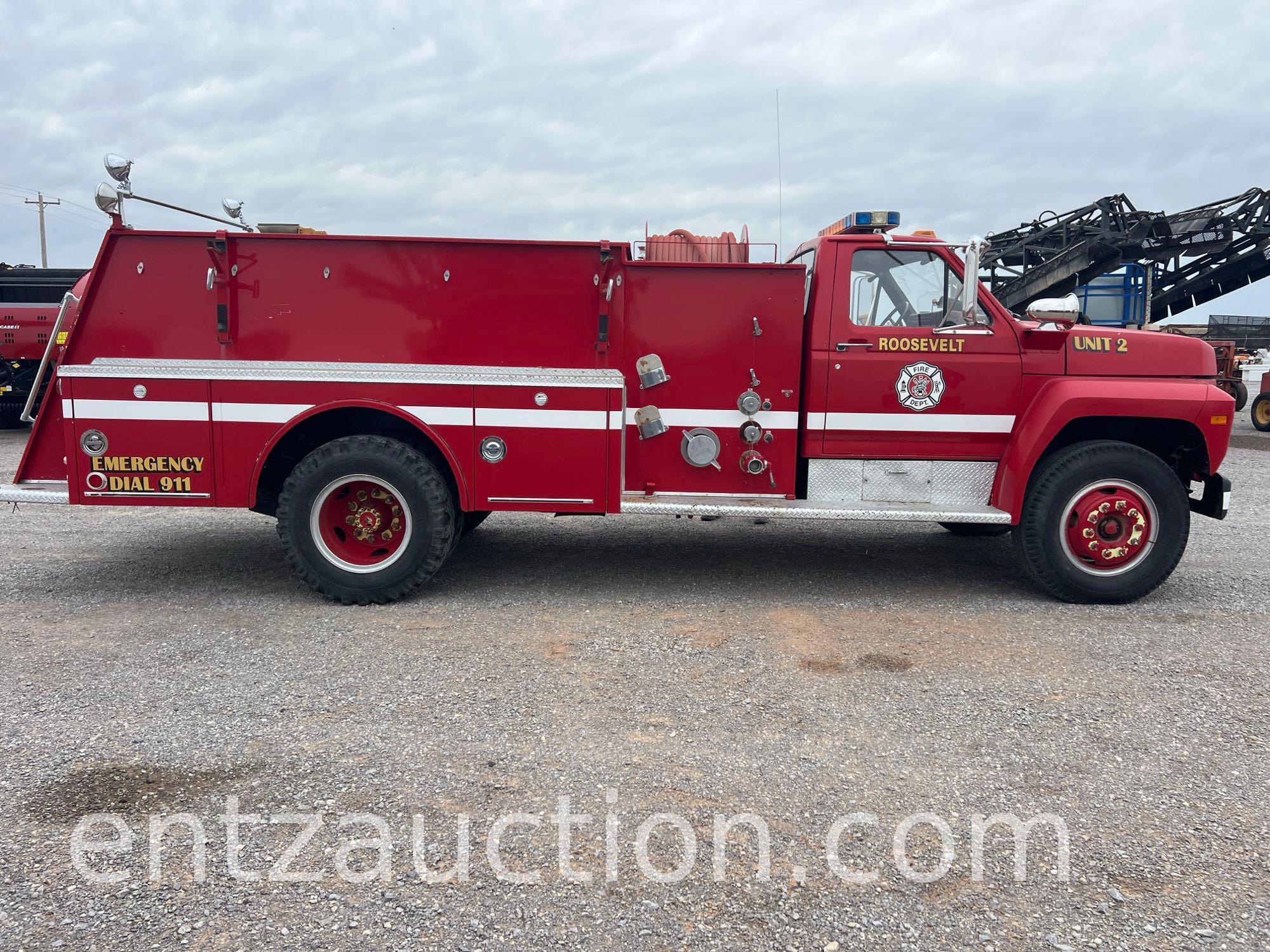 1981 FORD F700 FIRE ENGINE, V8, PROPANE, 5 SPEED