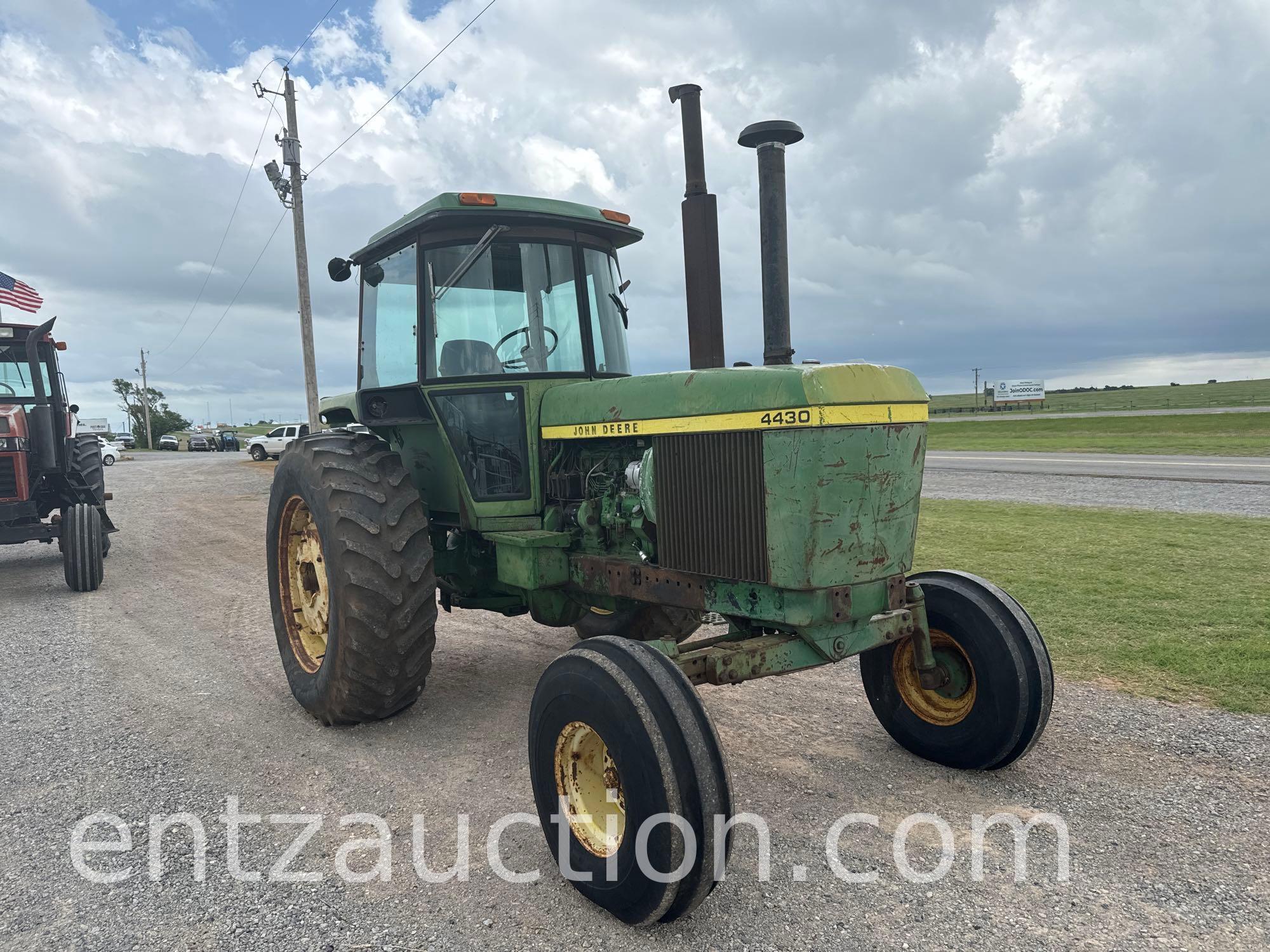 1977 JD 4430 TRACTOR, QUAD RANGE, 3PT,