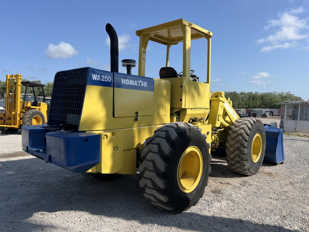 KOMATSU WA250 WHEEL LOADER R/K