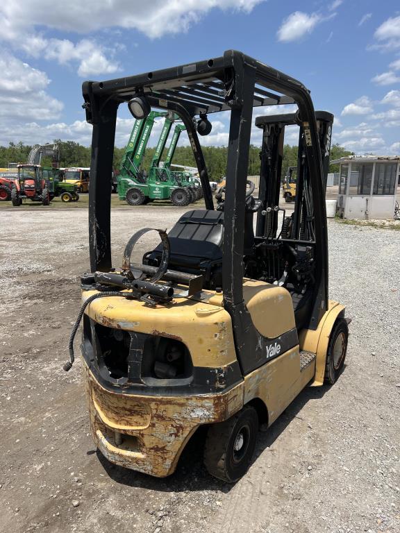 YALE 5,000LB CUSHION TIRE FORKLIFT