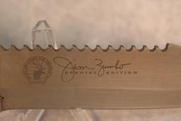 SHRADE JIM ZUMBO NO. 1ELK FIXED BLADE WITH GUT HOOK