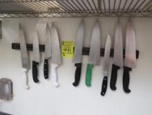 magnetic knife holders w/ knives
