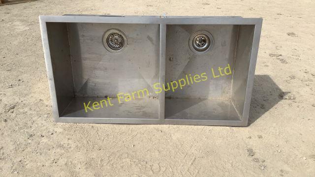 DOUBLE STAINLESS STEEL SINK