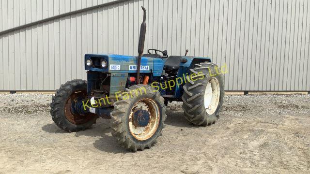 UNIVERSAL 640D TRACTOR