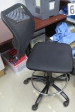 adjustable height mesh back hydraulc chair no amrs