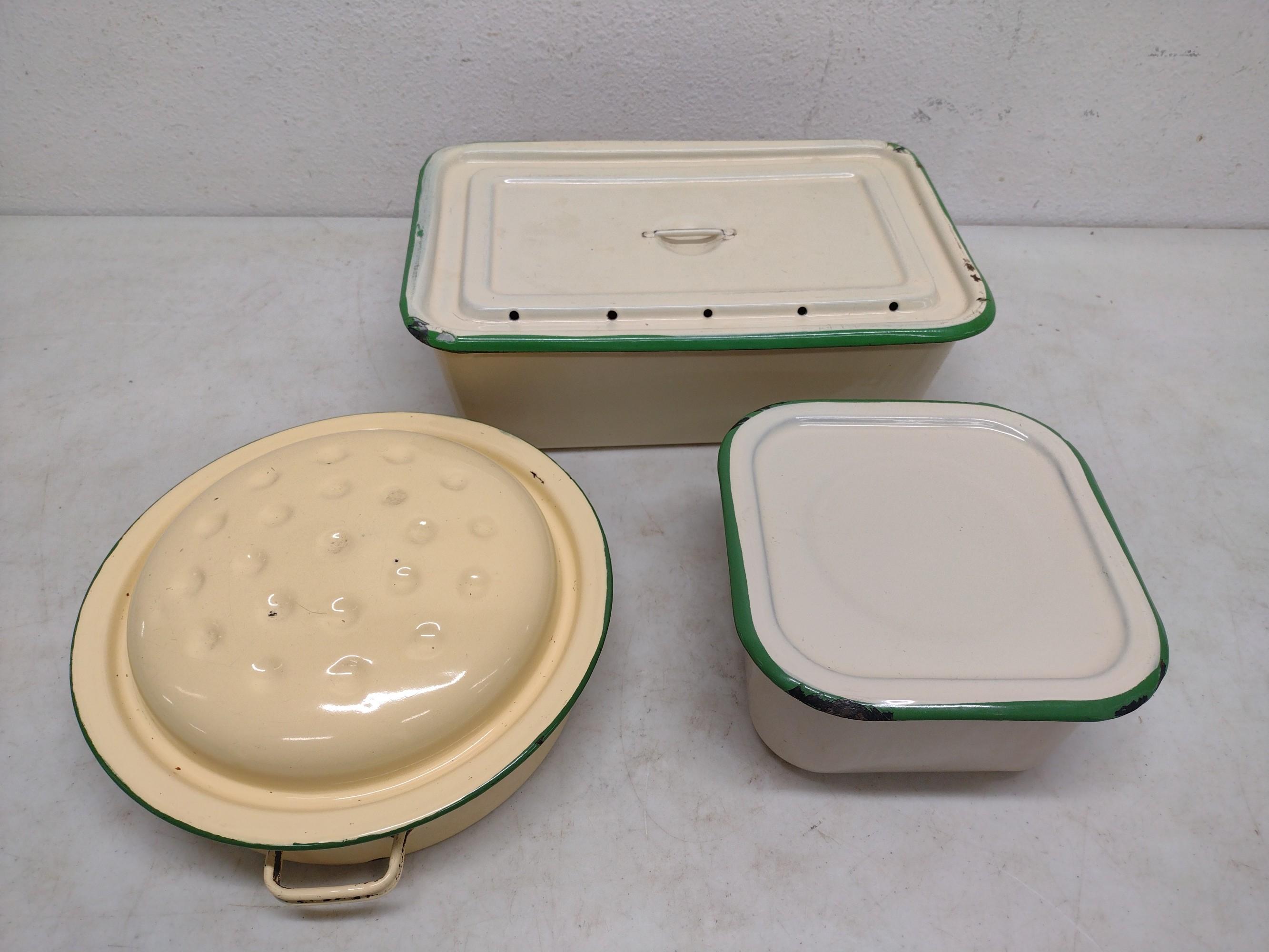 3 Enamelware Containers With Lids