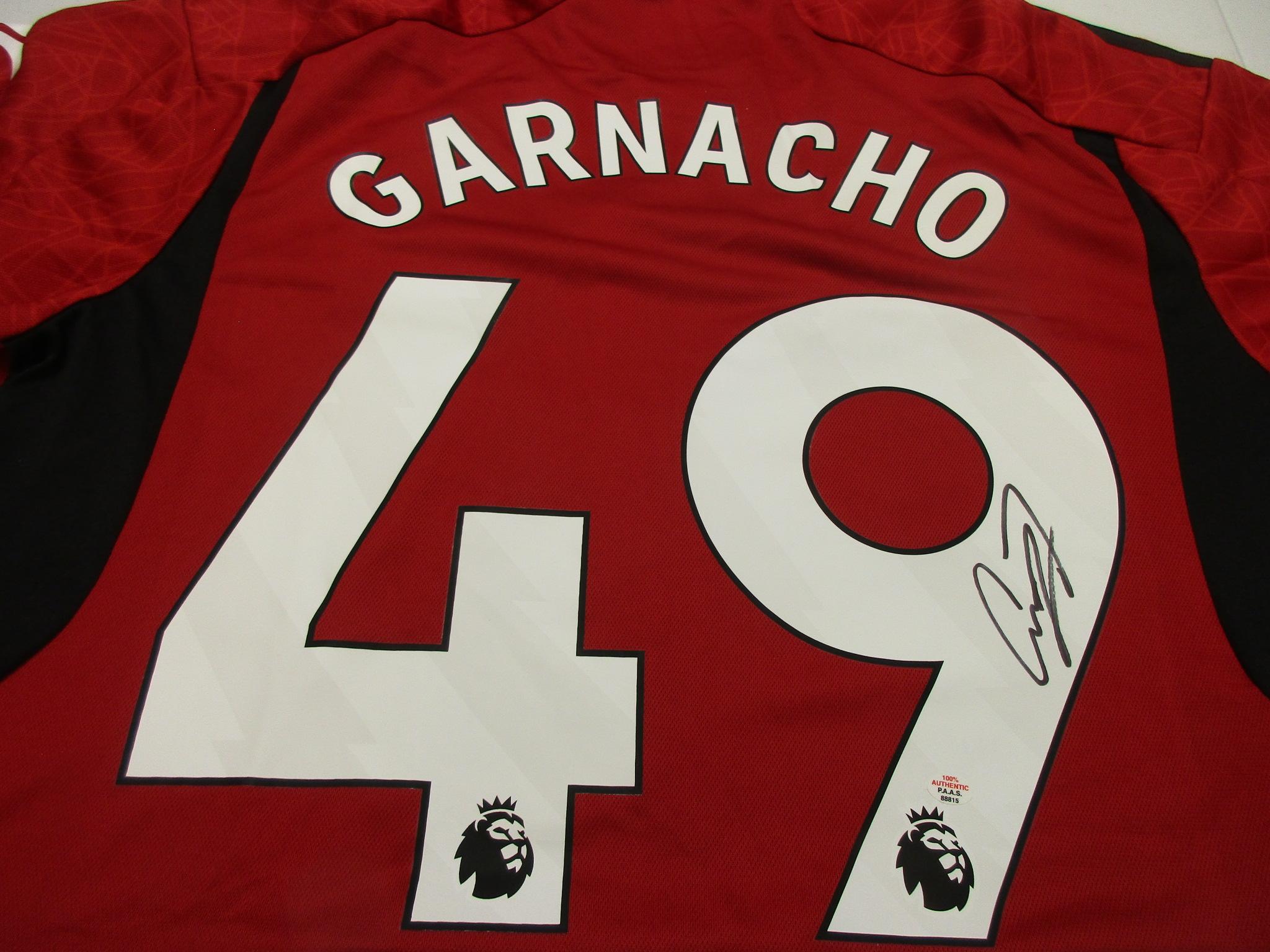 Alejandro Garnacho of the Manchester United signed autographed soccer jersey PAAS COA 815