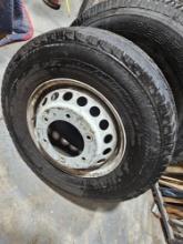 215/85 R16 Tire with Rim
