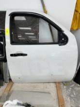 2007 - 29014 Chevy Tahoe Passanger Side Front Door - Please see pics for additional specs.