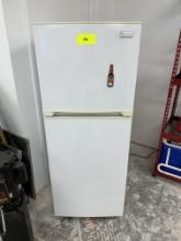 AVANTE Refrigerator / Freezer - Residential Cooler / Freezer - 115 volts standard AC - 60 Hz & 1 Ph