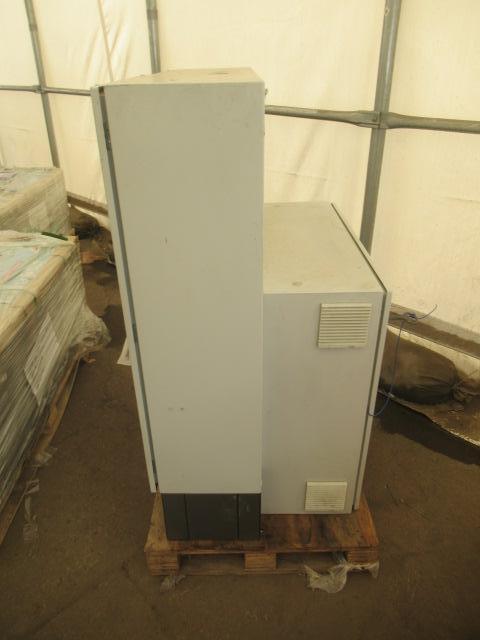 ELDON ENCLOSED ELECTRICAL FUSE BOX W/ 3 PHASE POWER SWITCH
