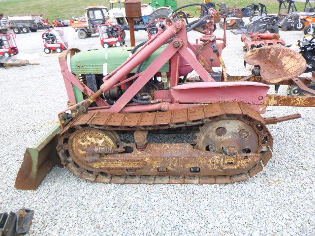 Oliver OC3 Crawler Tractor (QEA 4137)