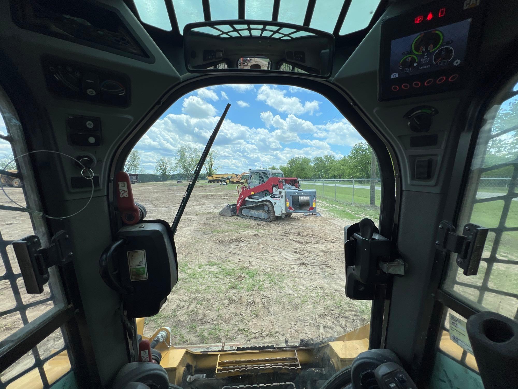 2017 CATERPILLAR 289D SKID STEER