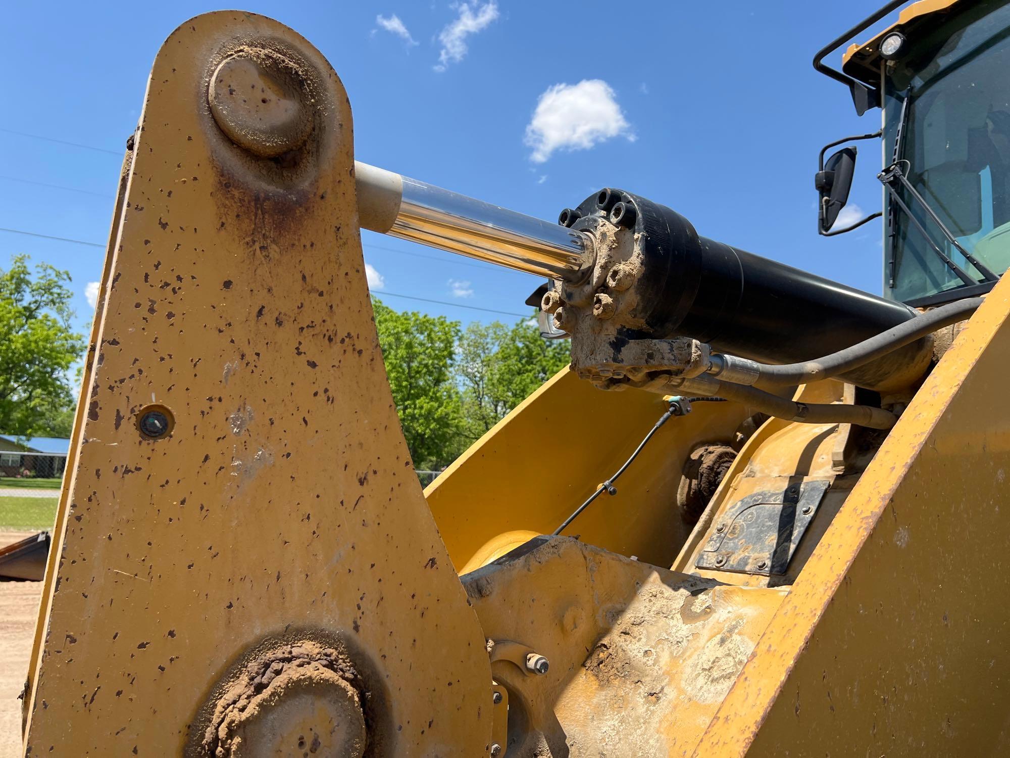 2018 CATERPILLAR 950M RUBBER TIRE LOADER