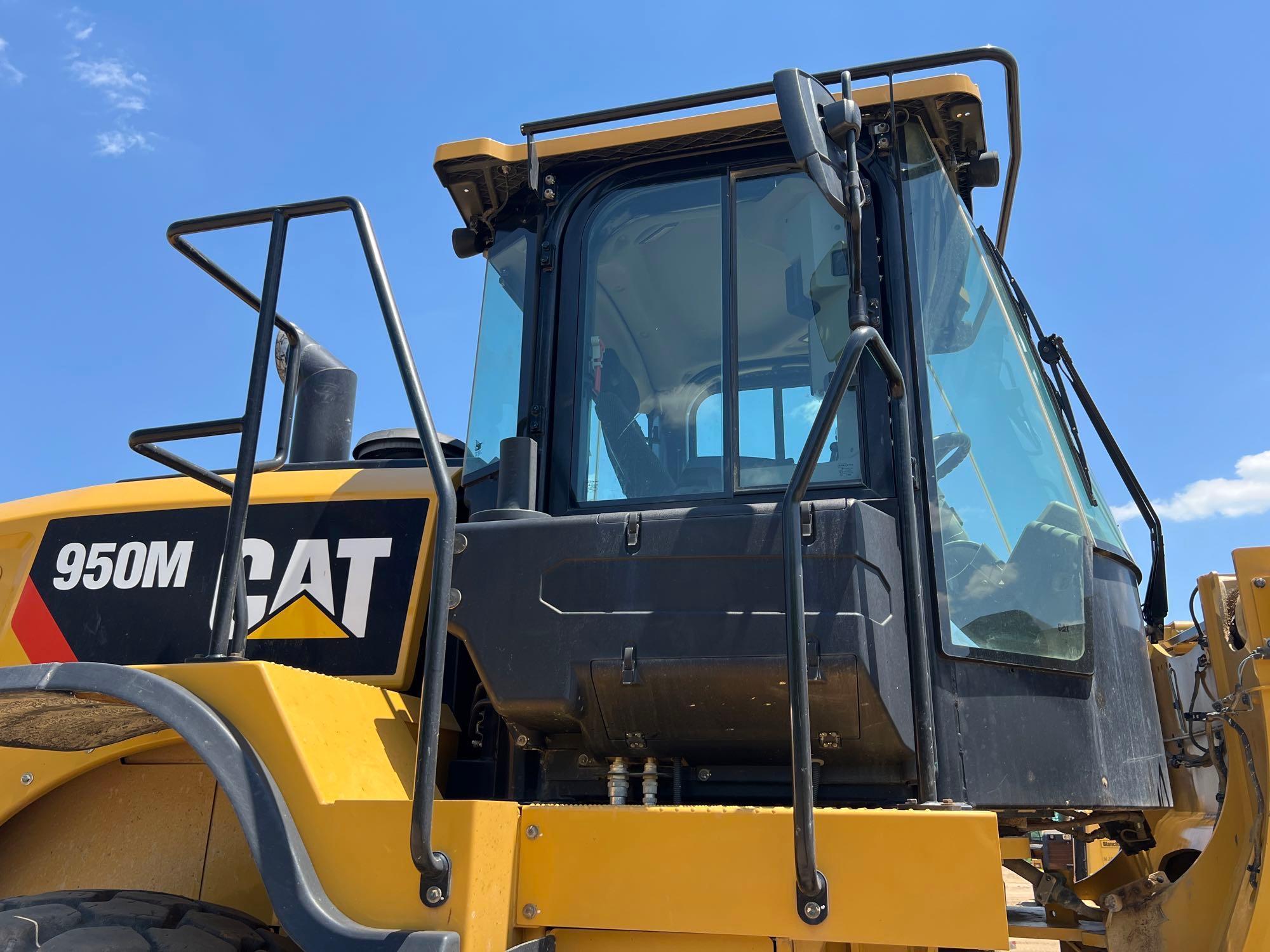 2018 CATERPILLAR 950M RUBBER TIRE LOADER