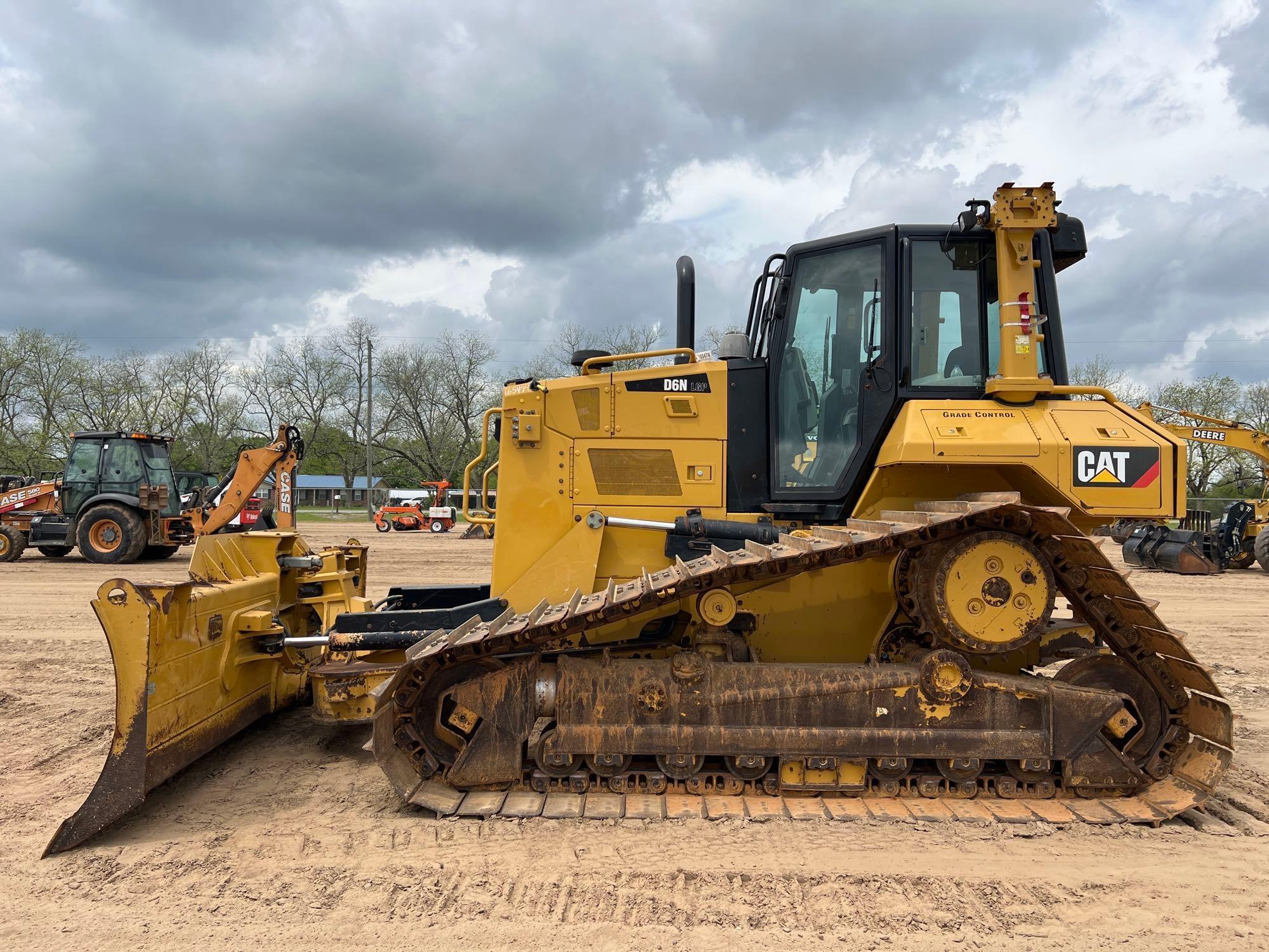 2018 CATERPILLAR D6N LGP HI TRACK CRAWLER DOZER