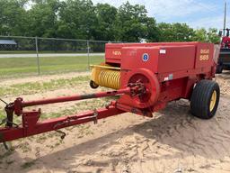 NEW HOLLAND 565 SQUARE BALER