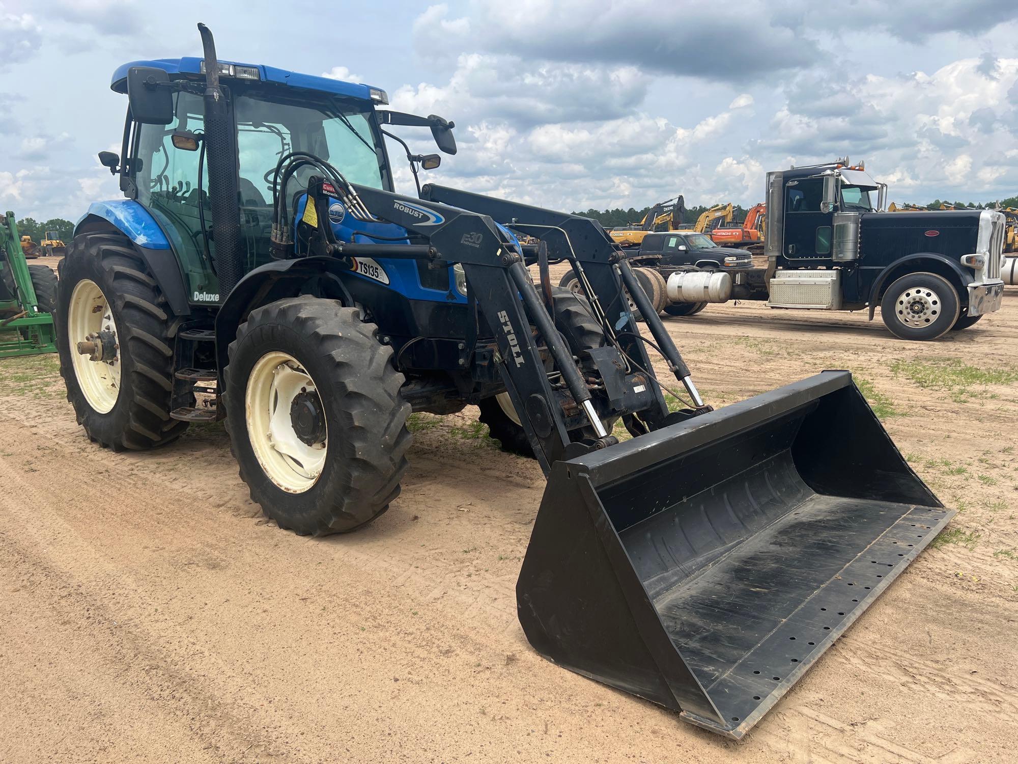 2006 NEW HOLLAND TS135A TRACTOR