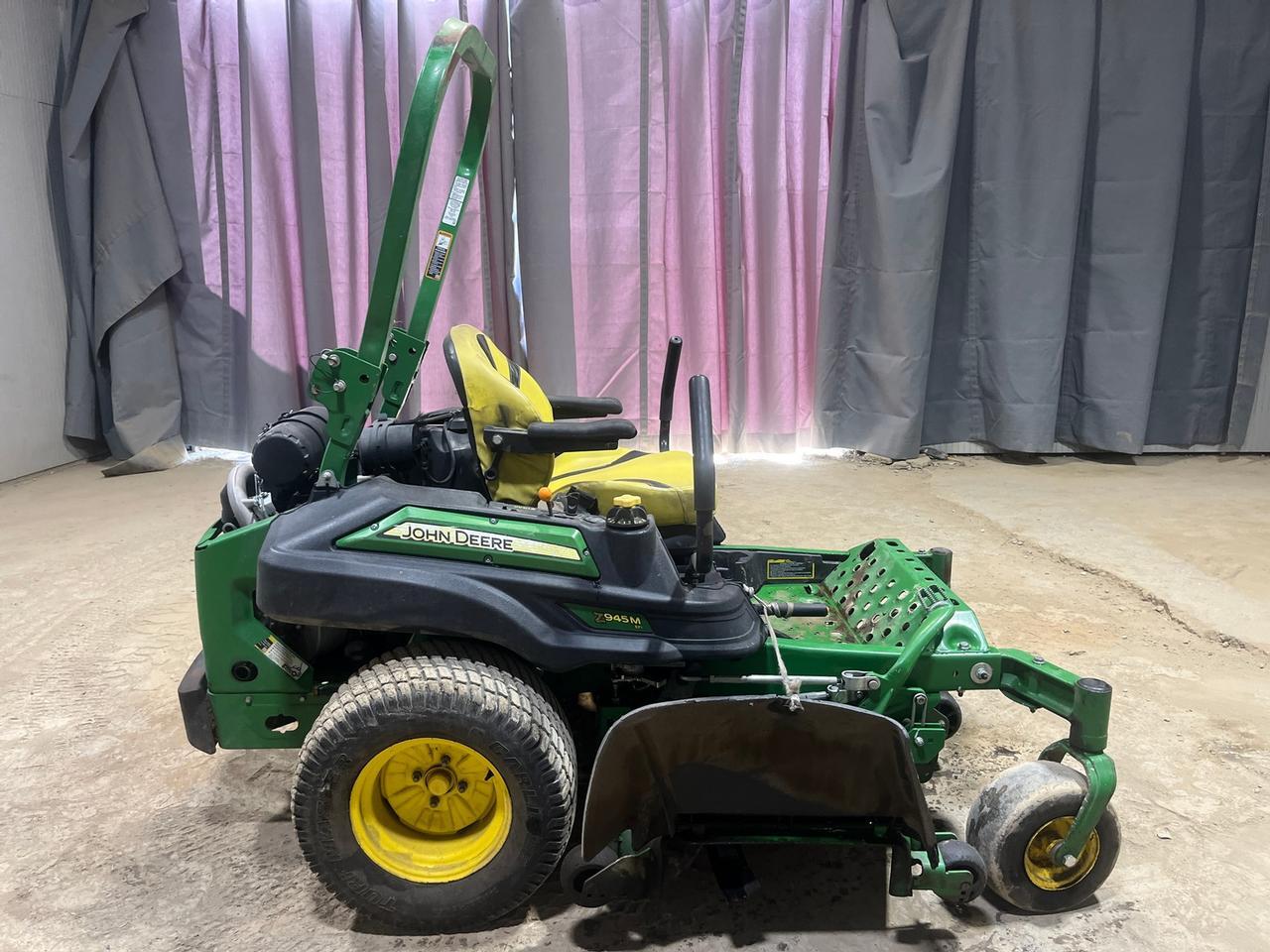 2020 John Deere Z945M Zero Turn Mower