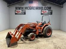 Kubota L2900 Compact Tractor with Loader