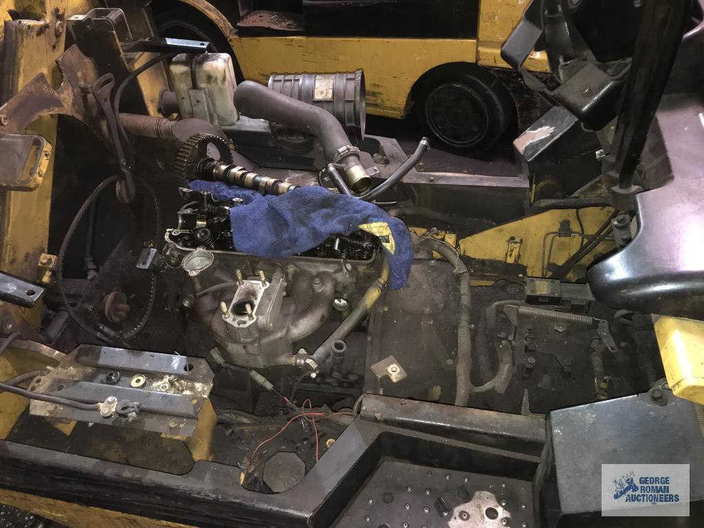 CAT FORKLIFT, PROPANE, SIDE SHIFTER, NOT RUNNING, PARTS MISSING