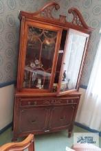 China cabinet with storage