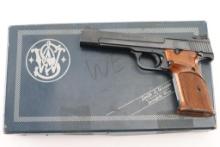 Smith & Wesson Model 41 22 LR sn: A591764