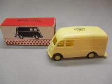 Vintage International Metro Van Cigarette Holder By Miniature Co. w/Original Box