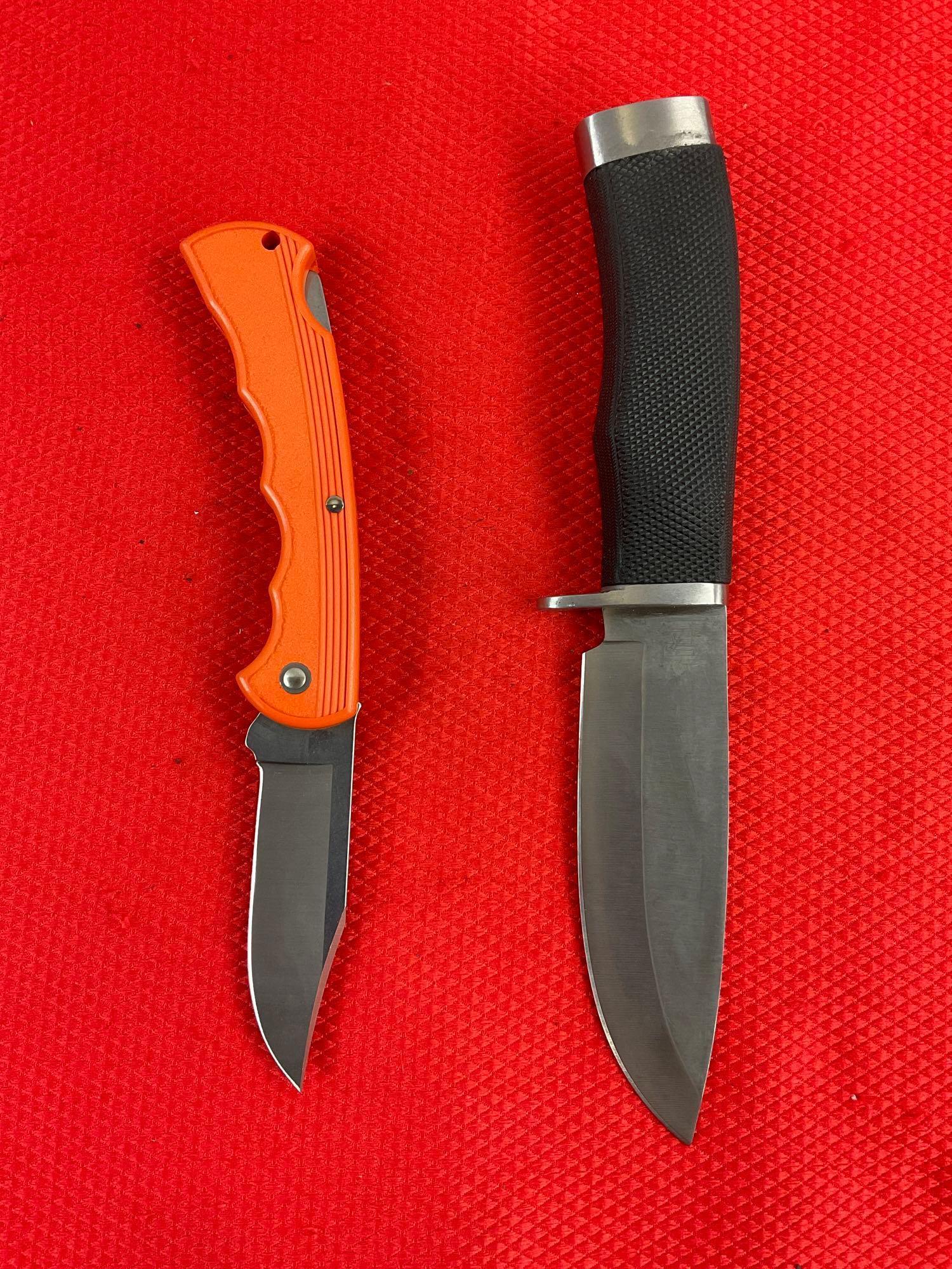 2 pcs Modern Buck Steel Knife Assortment, 1 Model 04220RSNRA-B & 1 Unnumbered. NIB. See pics.