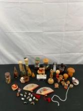 46 pcs Vintage Small Decorative Souvenir Assortment. Japanese Painted Wooden Figurines. See pics.