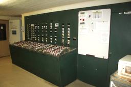 MSI Electrical Switch Control Center w/Walk-In Compartment