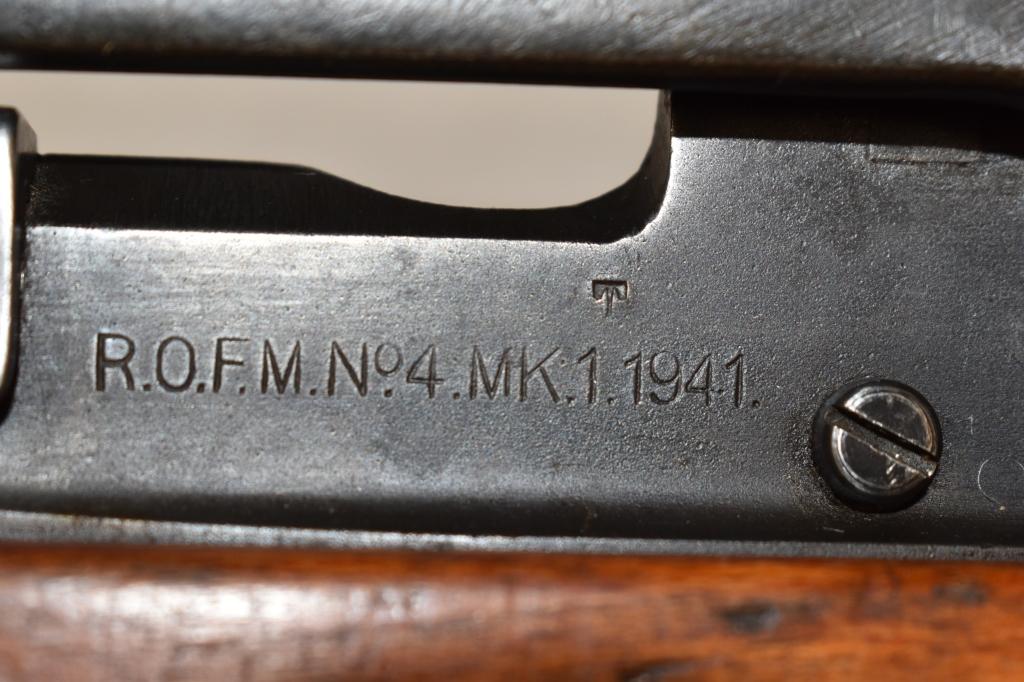 Gun. Enfield 1941 No4 MK1 303 cal Rifle with Scope