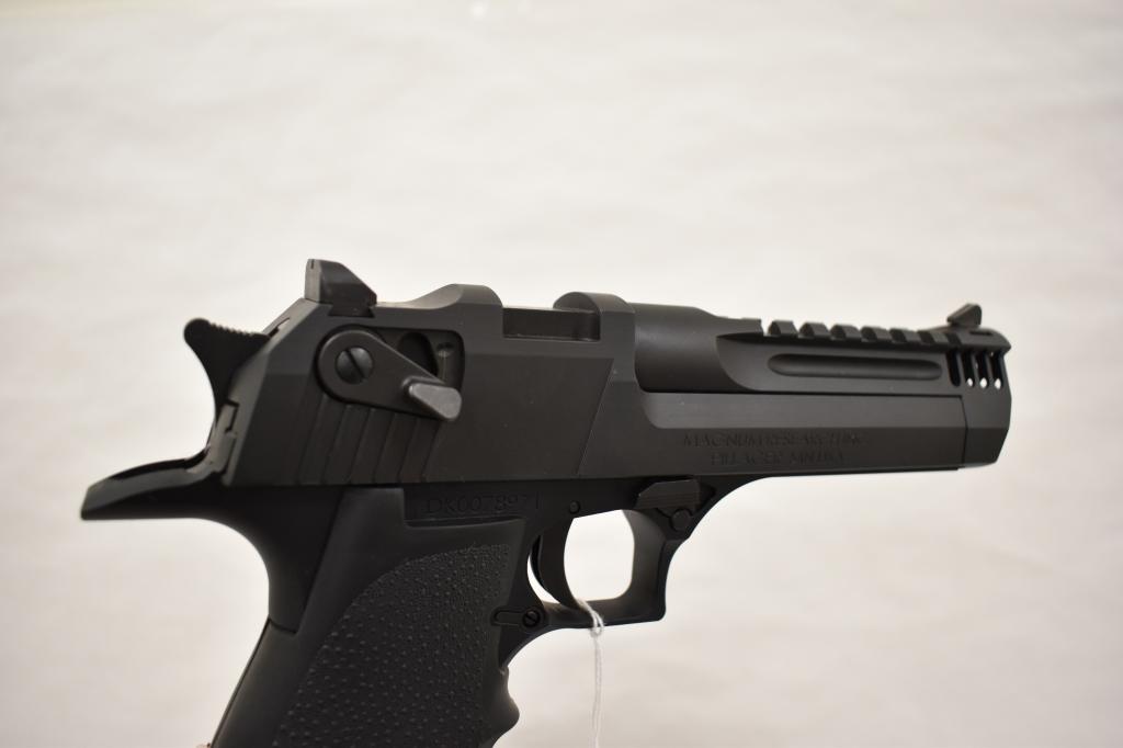 Gun. Magnum Research Desert Eagle 44 Mag Pistol